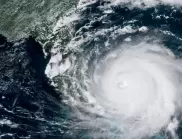 Извънредно положение в Северна Каролина: Ударът на тропическата буря "Офелия"