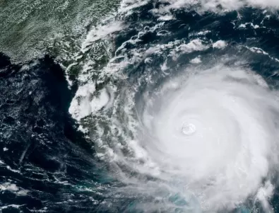 Извънредно положение в Северна Каролина: Ударът на тропическата буря 