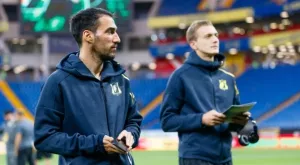 {{ otherArticle[0].article.title }}