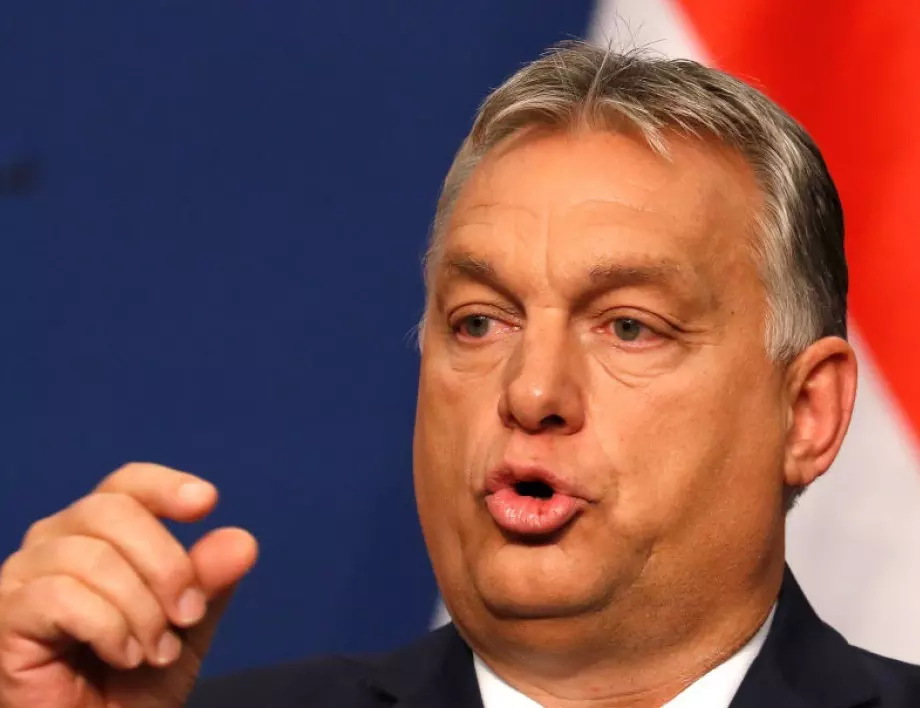 Унгарският президент се ваксинира