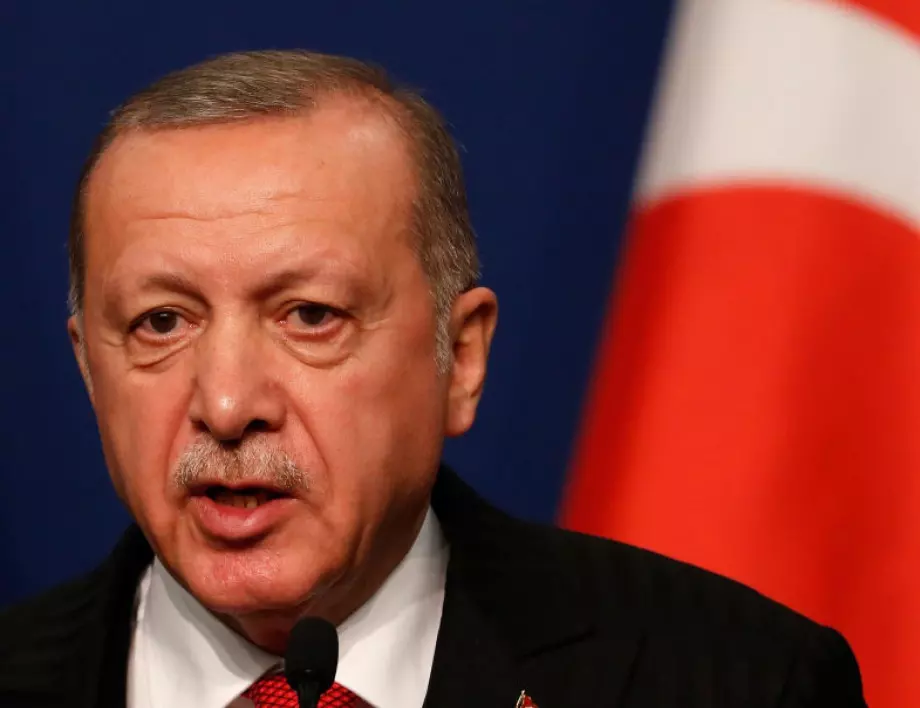 Ердоган под все по-силен натиск за налагане на пълна карантина в страната