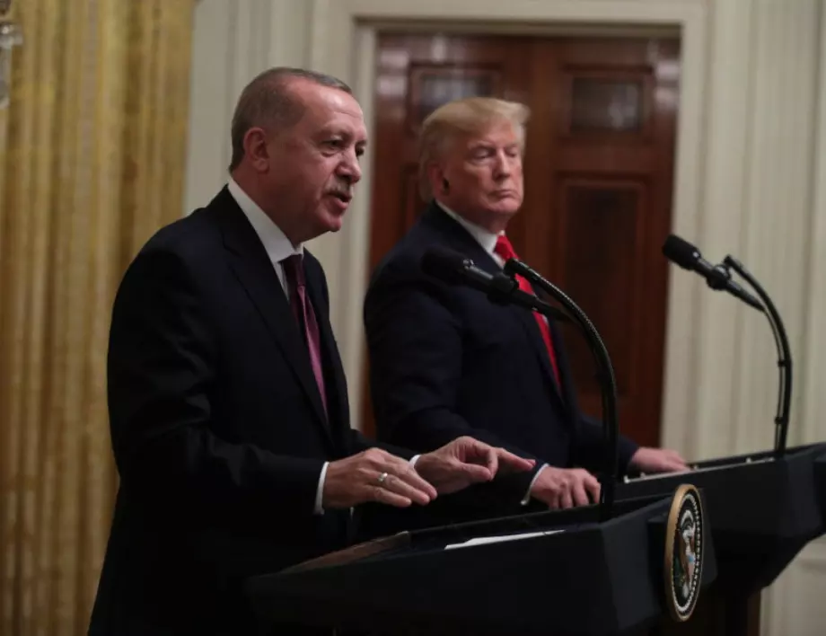 Ердоган и Тръмп обсъдиха положението в Либия и Близкия Изток 