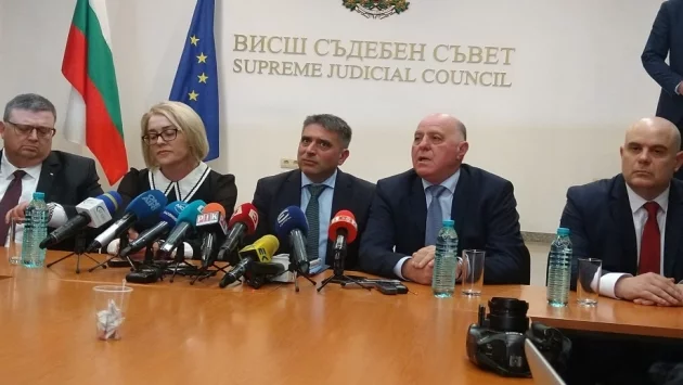 ВКС пита Кирилов защо ВСС не е приел писмо от 170 съдии 