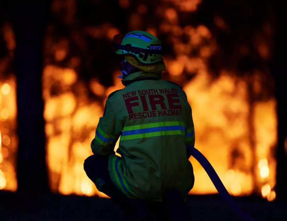 Стотици училища в Австралия спряха дейност заради пожарите