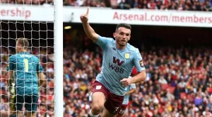 Манчестър Юнайтед с интерес към шотландски национал