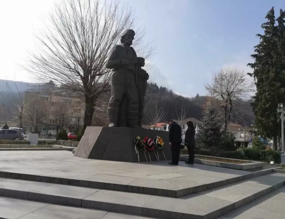 107 години свобода чества Златоград
