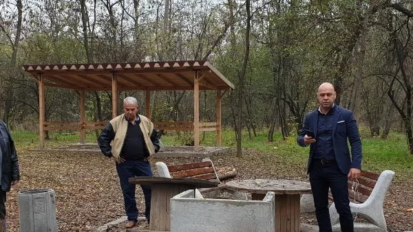 Унищожиха напълно барбекю в пловдивския парк "Лаута"