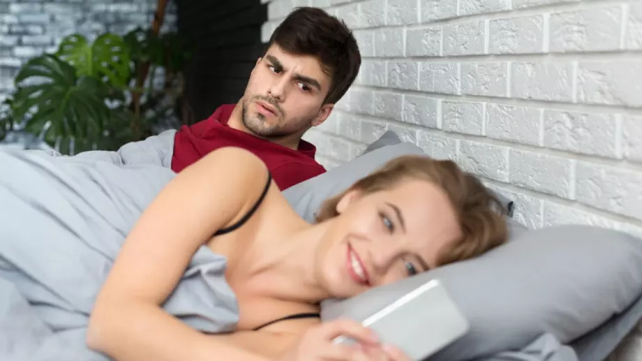 7 признака, че тя вече ви изневерява 