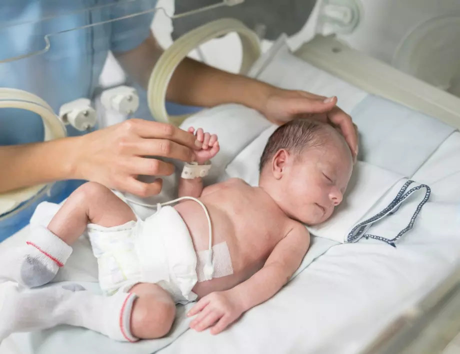 Новородените по света все по-често с имена Корона, Вирус и Ковид 
