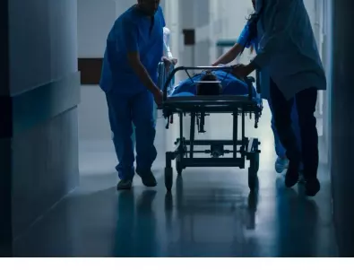 Времето е спряло: Мизерни условия в болницата в Перник