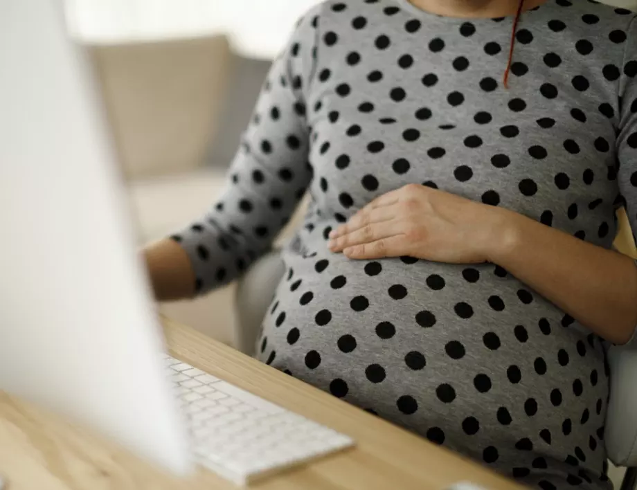 САЩ спират временните визи за бременни жени 