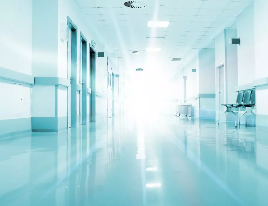 Трима медици от болница в Пазарджик са сред заразените с коронавирус