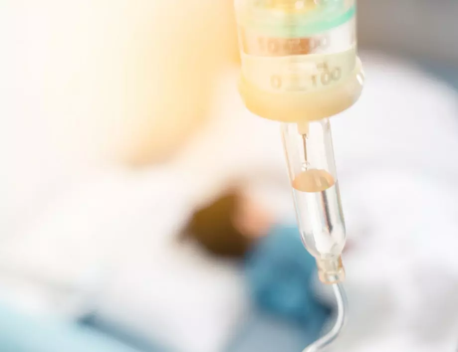 Джип блъсна деца пред болница в Бургас 