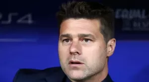 Маурисио Почетино без четирима в средата с Бордо