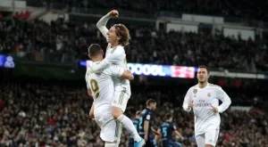 Реал Мадрид обърна Реал Сосиедад и се изравни по точки с Барселона