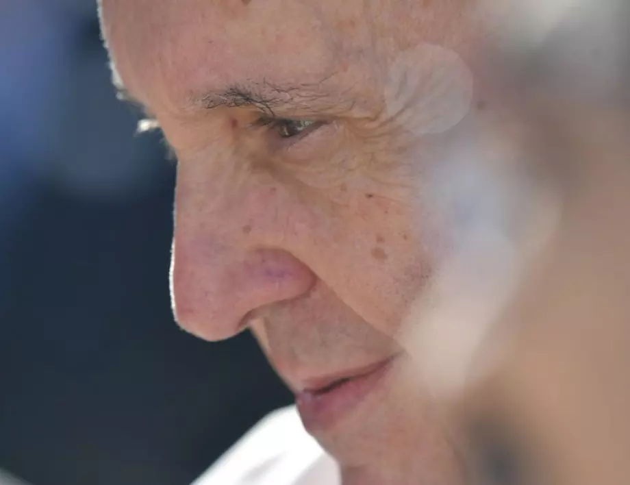 Папата се обяви срещу "опасните спекулации" на финансовите пазари 