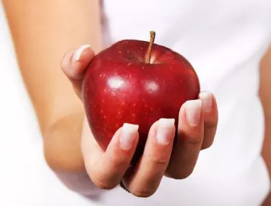 Лекар разкри кой НЕ трябва да яде ябълките с кората