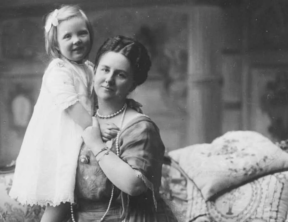 Умира кралицата-майка Вилхелмина Нидерландска