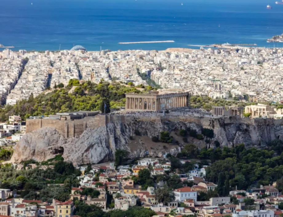 Посолството в Гърция предоставя на българите удостоверение за придвижване до секциите