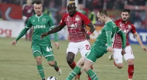 {{ otherArticle[0].article.title }}