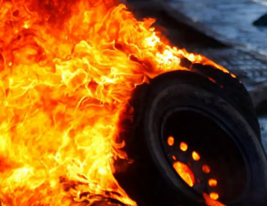 Мощна експлозия на бензиностанция в Сърбия, петима ранени