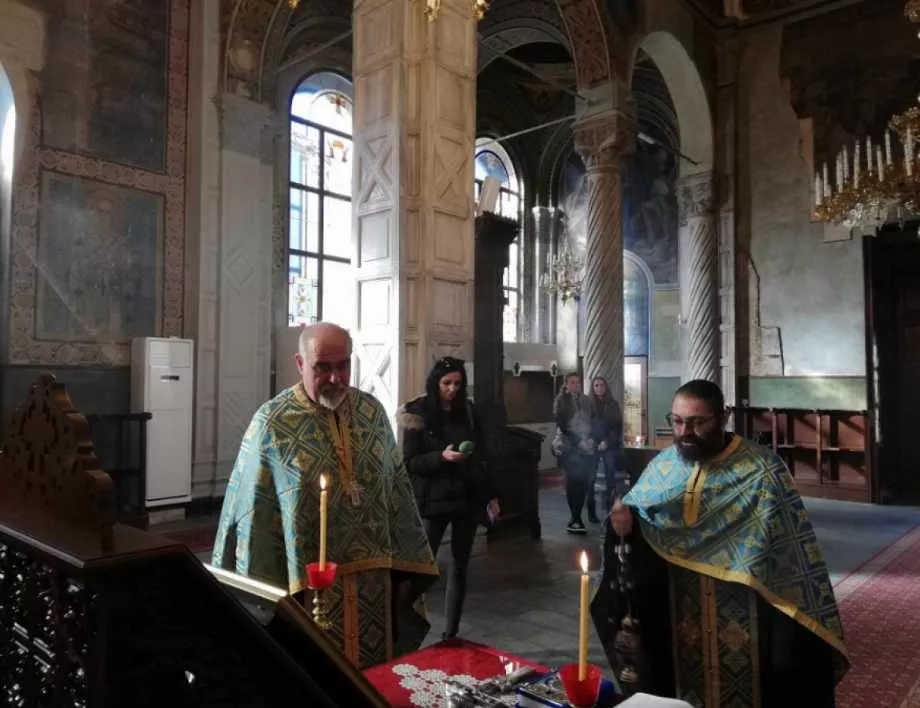 Мощи на светец ще бъдат изложени за поклонение в храм „Св.Кирил и Методий“ в Бургас