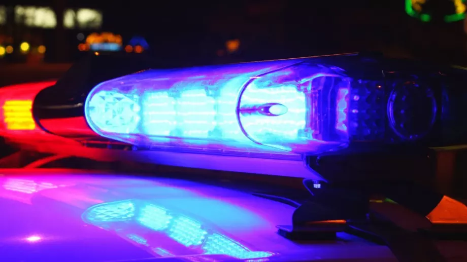 Мъж загина при сблъсък между автобус и лека кола край с. Константиново