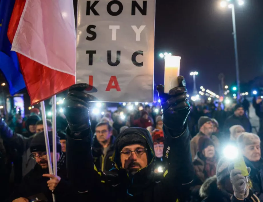 В Полша вървят към "закон за намордника" за съдиите