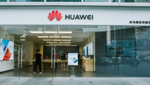 Фон дер Лайен не иска Huawei в 5G мрежите в Европа