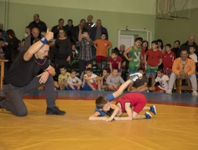160 деца ще участват в най-стария турнир по борба в Стара Загора