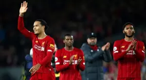 Ливърпул набеляза двойка бранители на конкурент в Шампионска лига