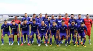 {{ otherArticle[0].article.title }}