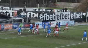 {{ otherArticle[0].article.title }}