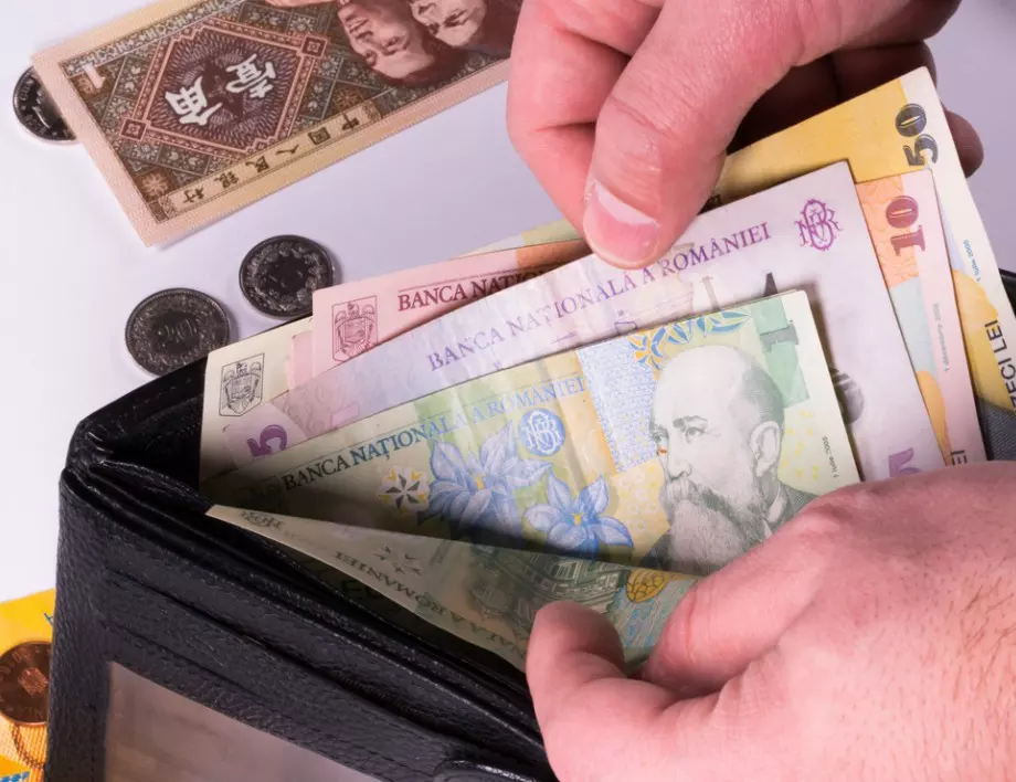 Румъния забранява едновременното получаване на пенсия и заплата в бюджетния сектор