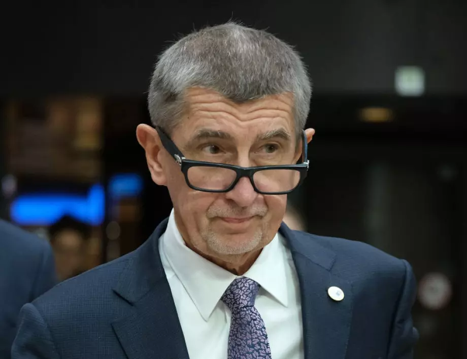 Премиерът на Чехия поиска оставката на здравния министър 