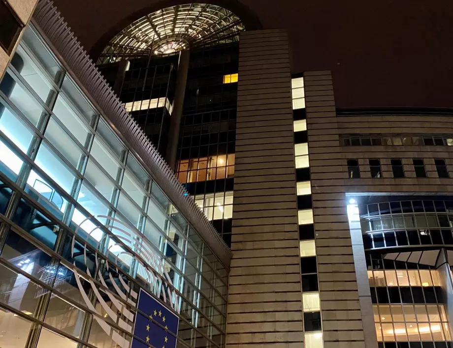  Европарламентът кани Байдън на пленарната сесия в Страсбург 