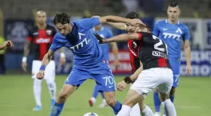 {{ otherArticle[0].article.title }}