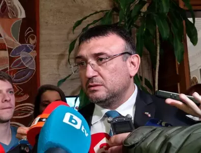 Маринов: Няма данни, че взривът във Варна не е от боеприпаси