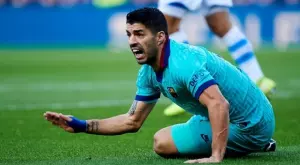 Кошмарни новини за Барселона, Суарес е аут за дълго