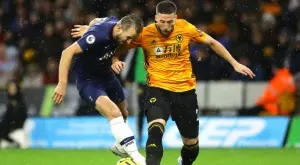 Късен гол донесе победата на Тотнъм срещу Уулвс