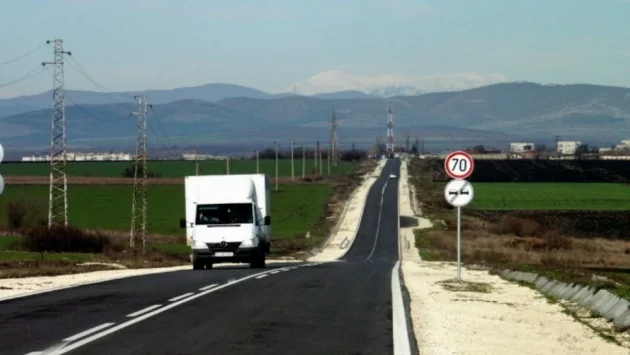 Приключи рехабилитацията на 15 километра от пътя Чирпан-Симеоновград