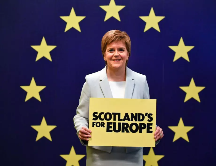 Никола Стърджън подава оставка като премиер на Шотландия 