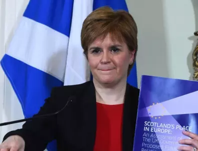 Бившият лидер на Шотландия Никола Стърджън е арестувана в рамките на финансова проверка 