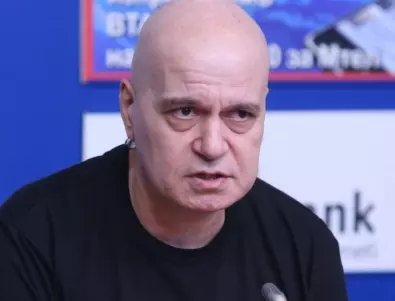 Слави Трифонов: Борисов приписва собствените си грехове на новите партии