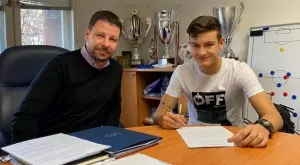 Юноша на Левски подписа професионален договор