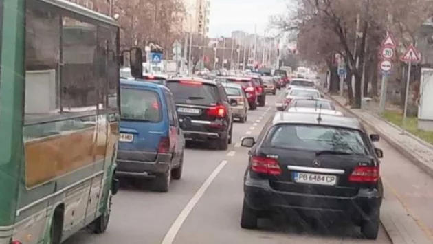Променят движението в Пловдив, трафикът се задръсти