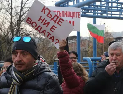 AFP: Търпението на българите пресъхва покрай водната криза  