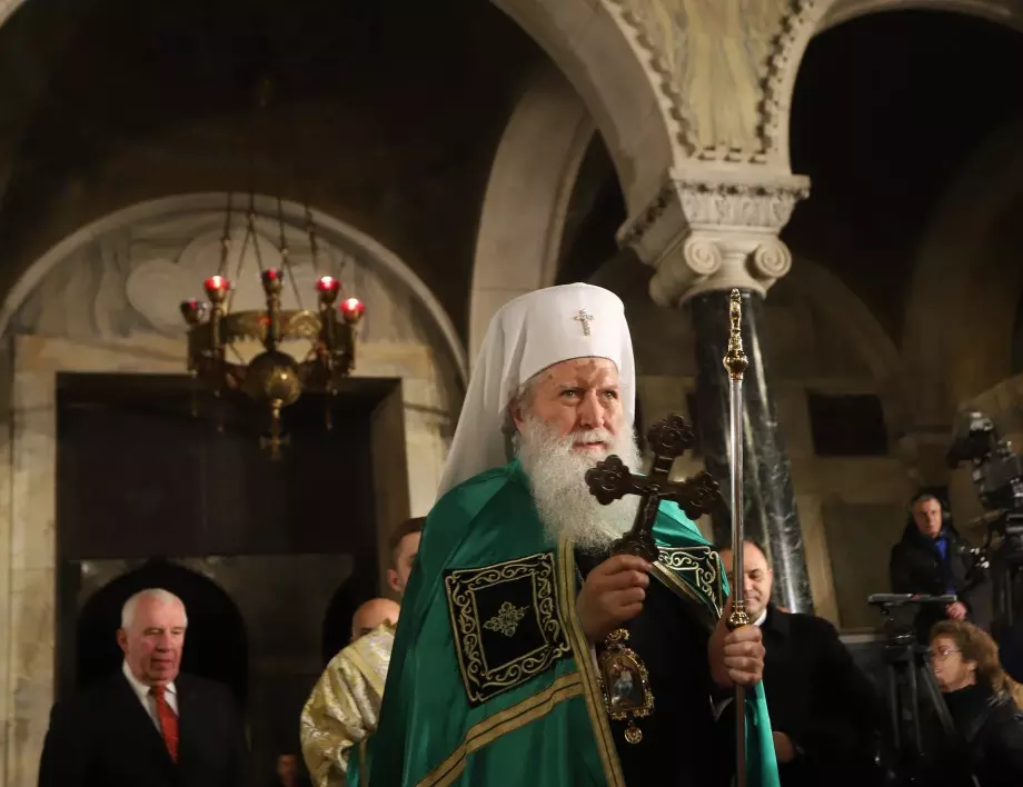 Патриарх Неофит призова да пазим рождественските обичаи и добрите нрави 