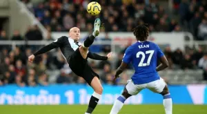 Евертън с втора победа при Татко Карло