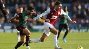 СНИМКА: Скандал с ВАР беляза победа на Астън Вила